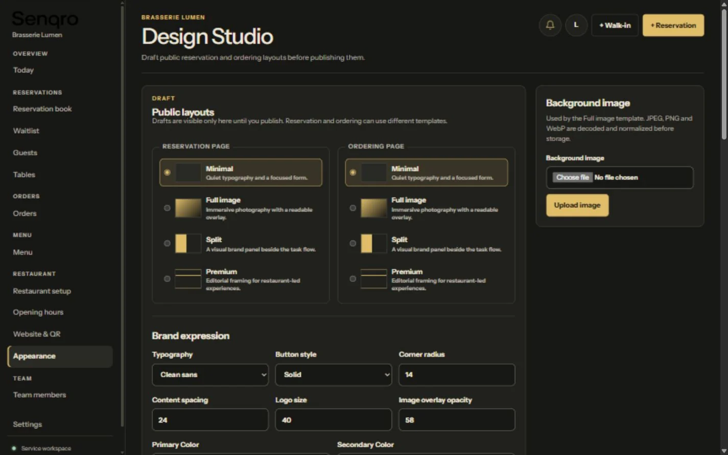 Senqro Design Studio mit Entwürfen für Reservierungs- und Bestellseiten sowie visuellen Markenoptionen.